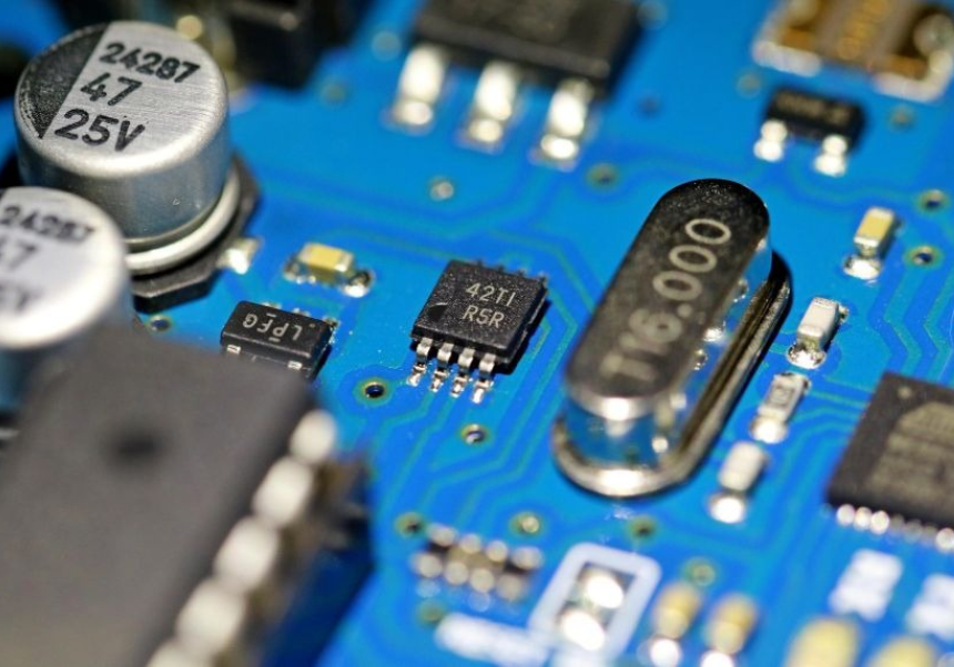 Semiconductores y circuitos electrónicos